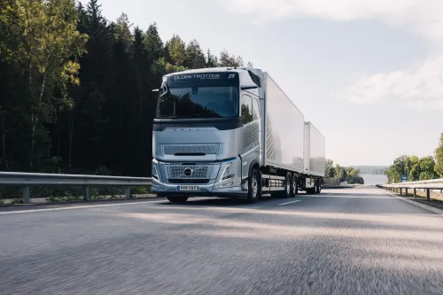 auto.pub Volvo Trucks LNG 18.02.26