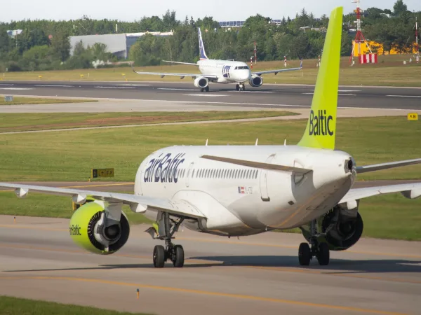 airBaltic