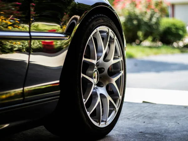 Car tire