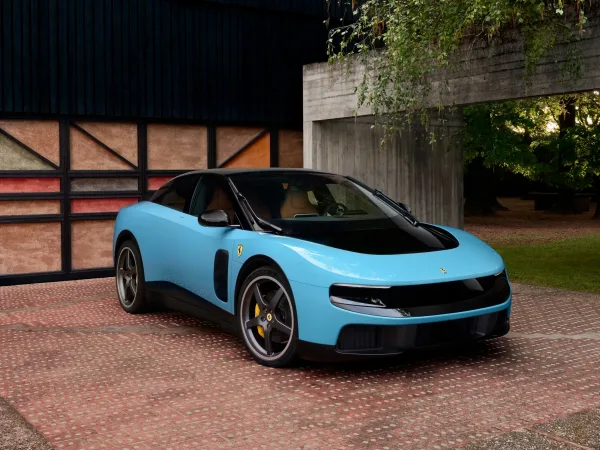 Ferrari Luce