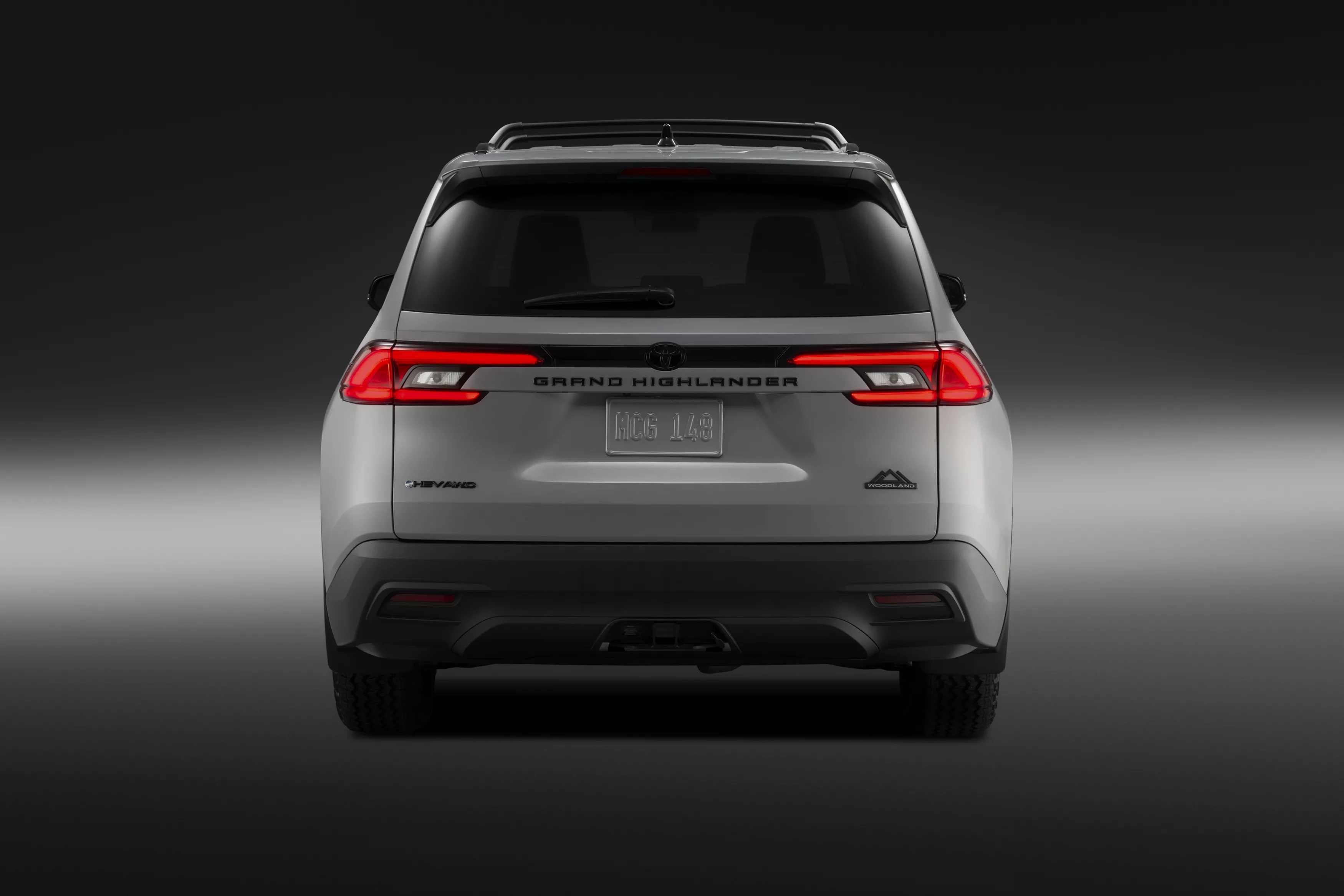 Toyota Grand Highlander Hybrid Woodland Edition