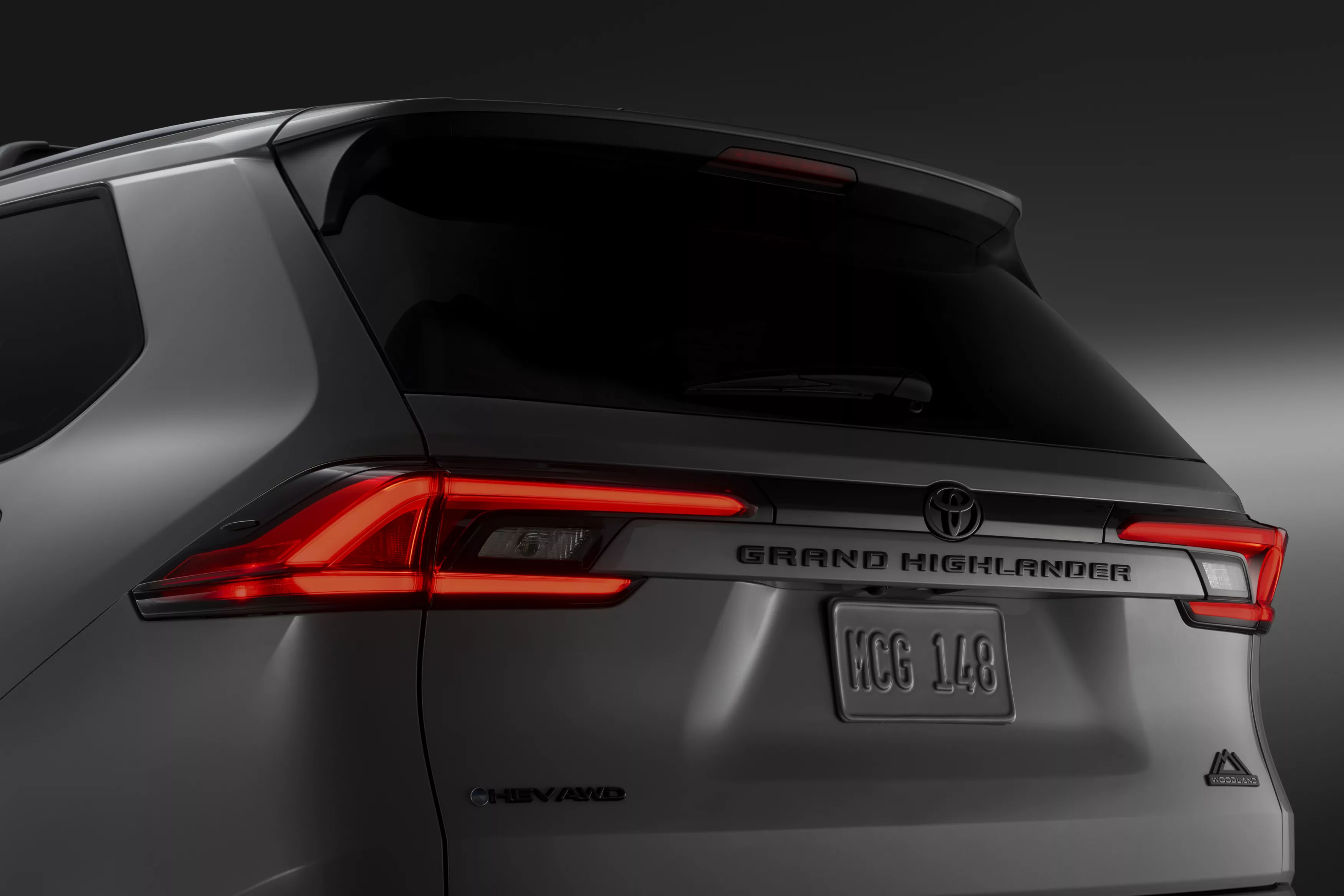 Toyota Grand Highlander Hybrid Woodland Edition