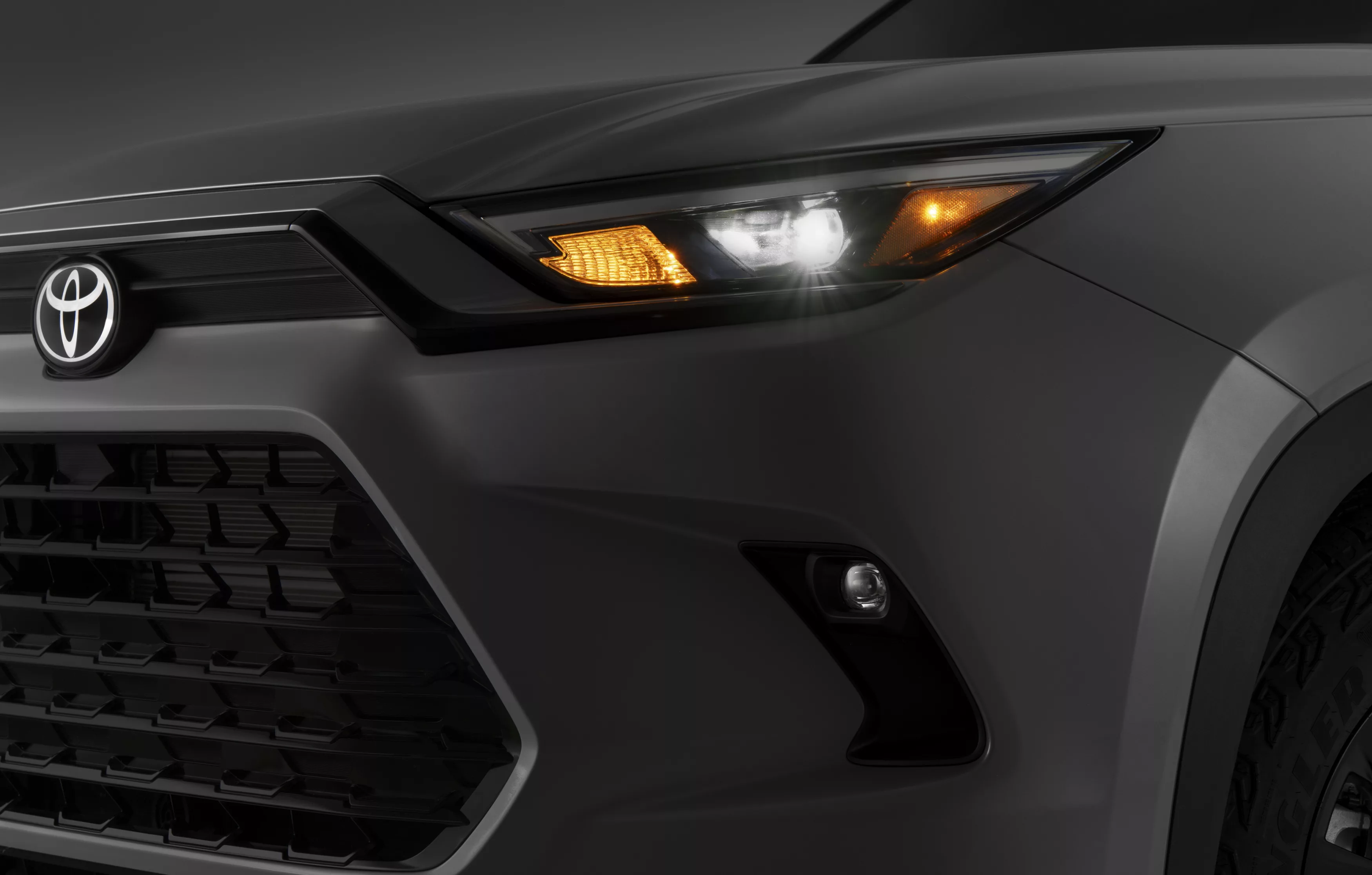 Toyota Grand Highlander Hybrid Woodland Edition