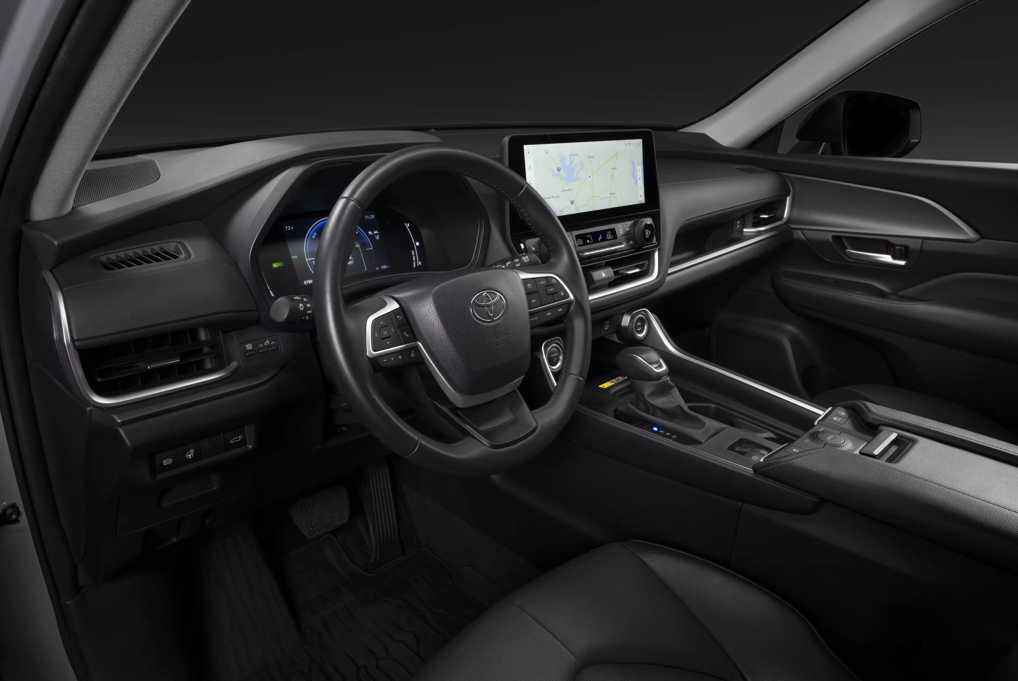 Toyota Grand Highlander Hybrid Woodland Edition
