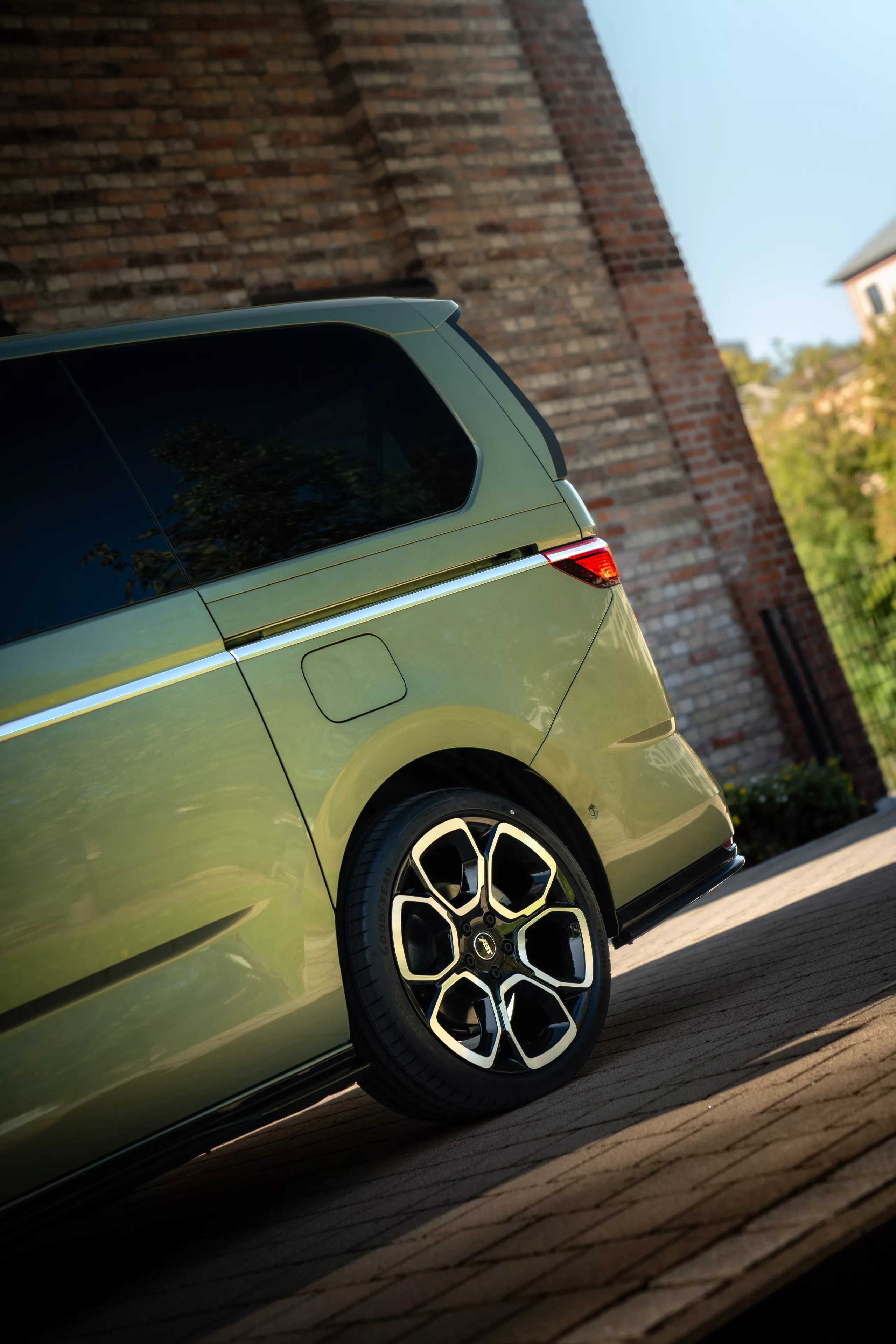 Volkswagen ABT Multivan