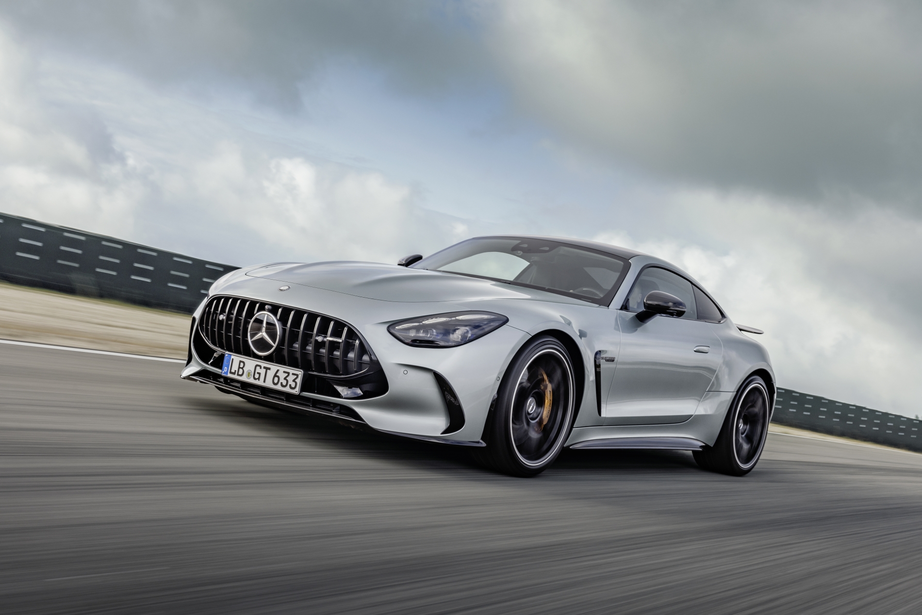 The all-new Mercedes-AMG GT Coupé – auto.pub