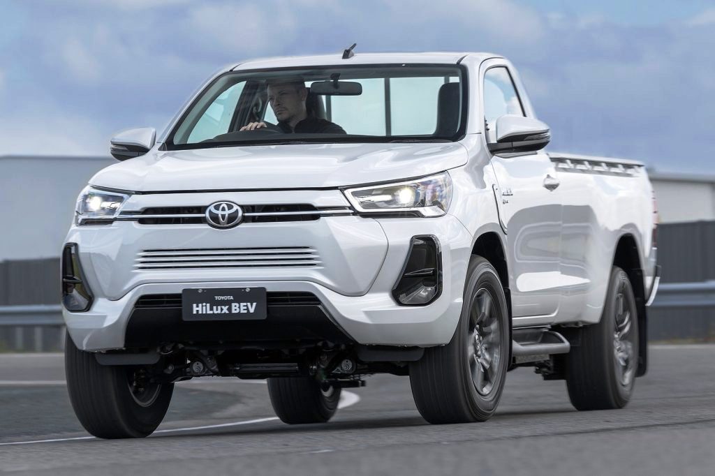 Electric Toyota Hilux undergoes test kilometers – auto.pub