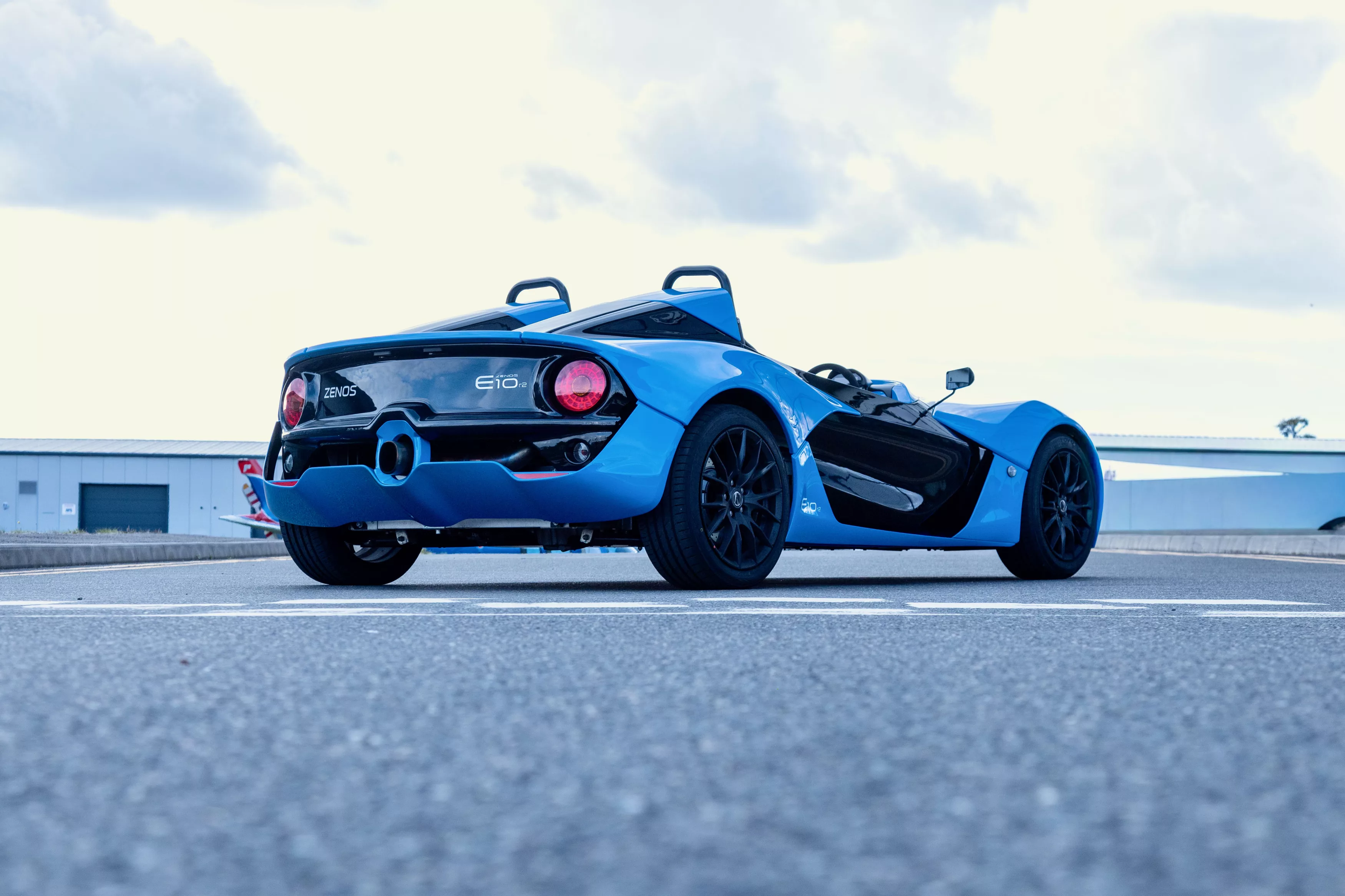 Zenos E10