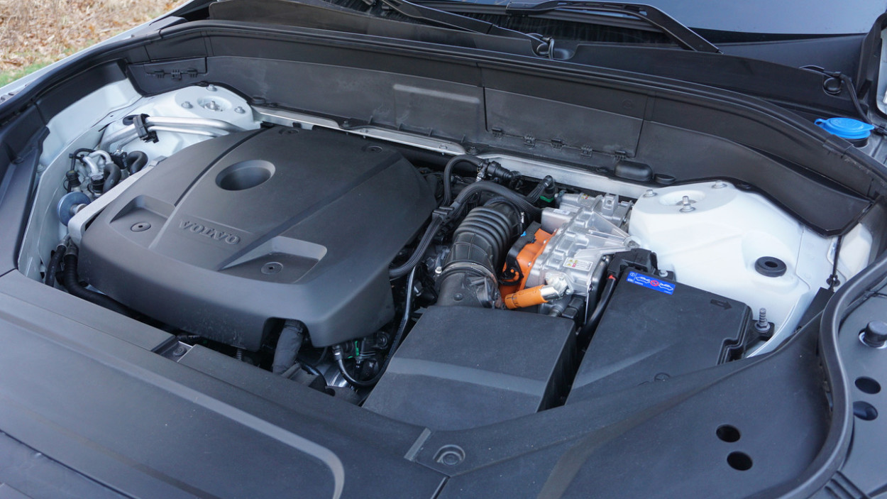 .Volvo XC90 mootor