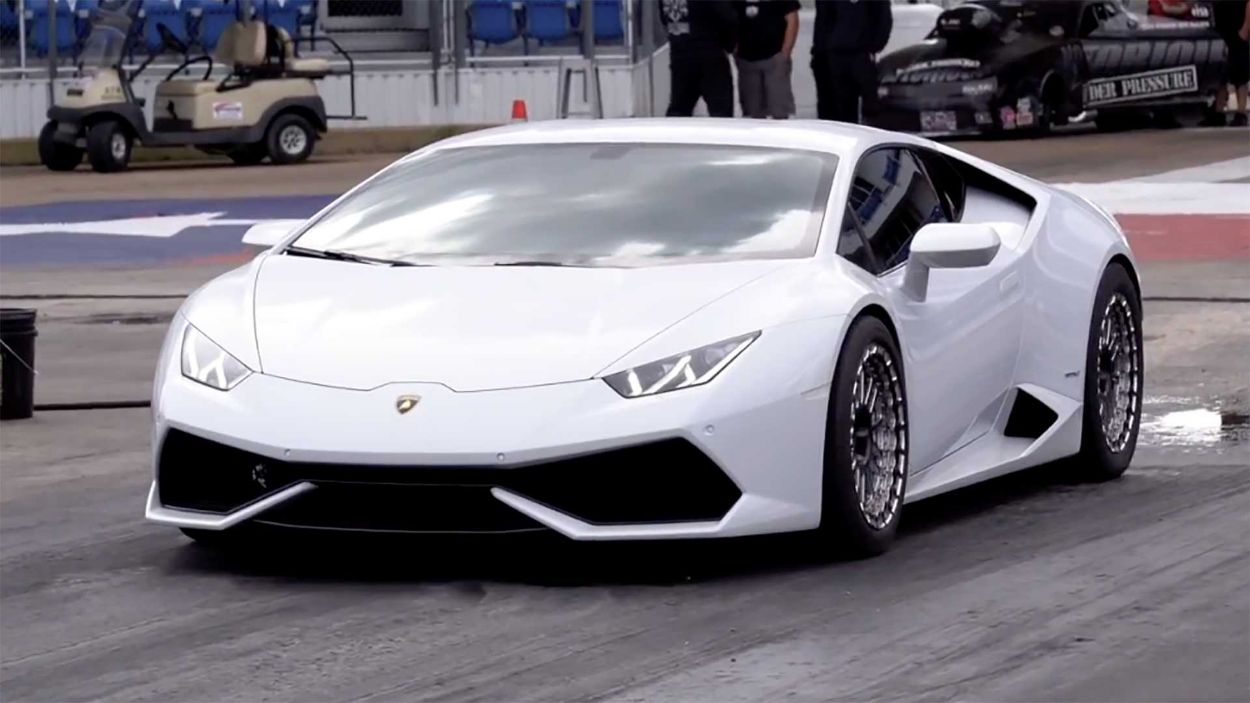 .Lamborghini Huracan