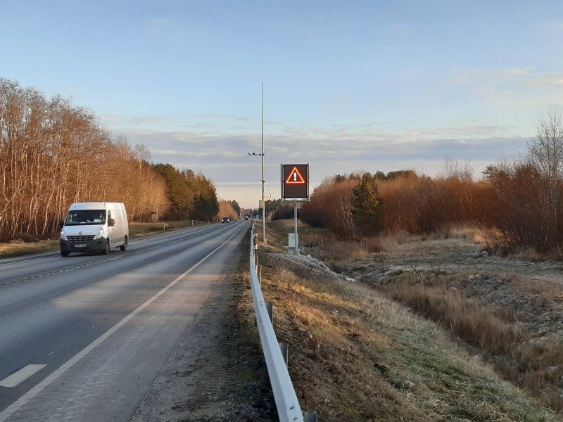 .Jõhvis asuv muutteabega infotabloo (Foto: Maanteeamet)